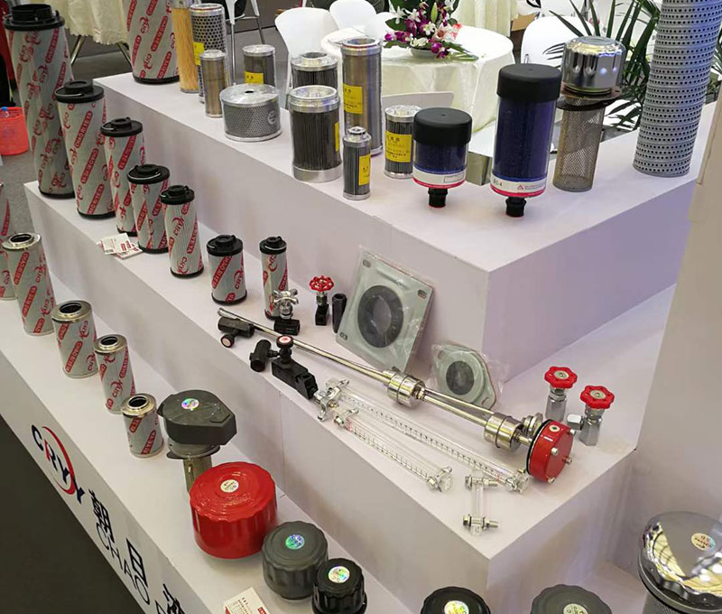 液压过滤器中常见的就是吸油过滤器、回油过滤器压力管路过滤器等等，使用过滤器的时候有很多的要求。那液压过滤器使用有哪些要求？PA旗舰厅液压告诉你：